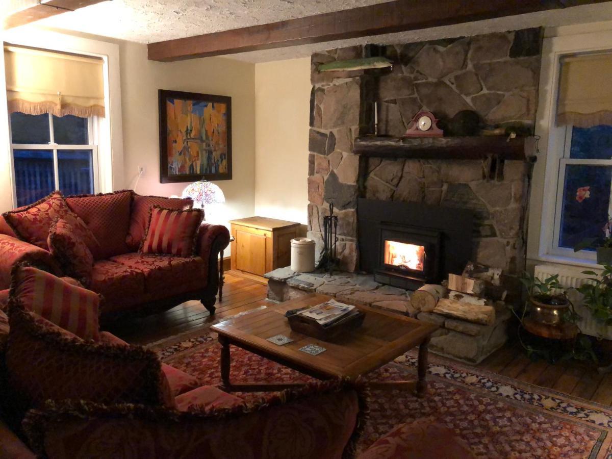 Algonquin Highlands Sawyer'S Creek Bed And Breakfast المظهر الخارجي الصورة